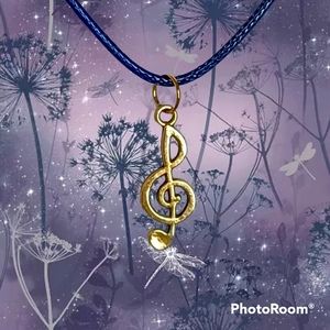 Musical note charm necklace